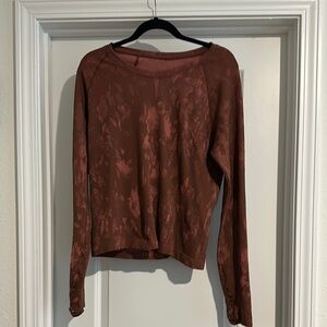 Lululemon Women’s Rust Long Sleeve Top